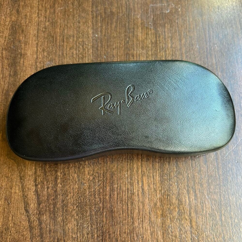 Ray Ban Sunglasses Clamshell Hard case Black & cleaning cloth